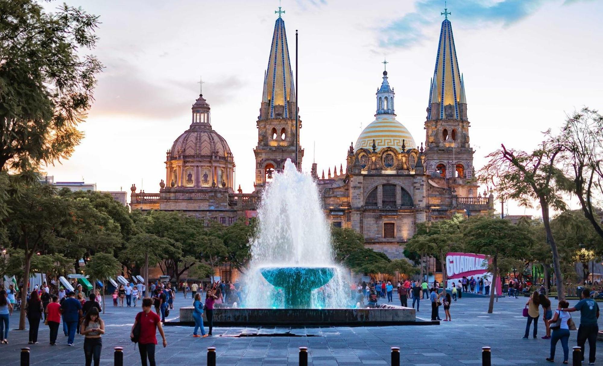Holiday Inn Guadalajara Patria-Universidad By Ihg 사포판 외부 사진