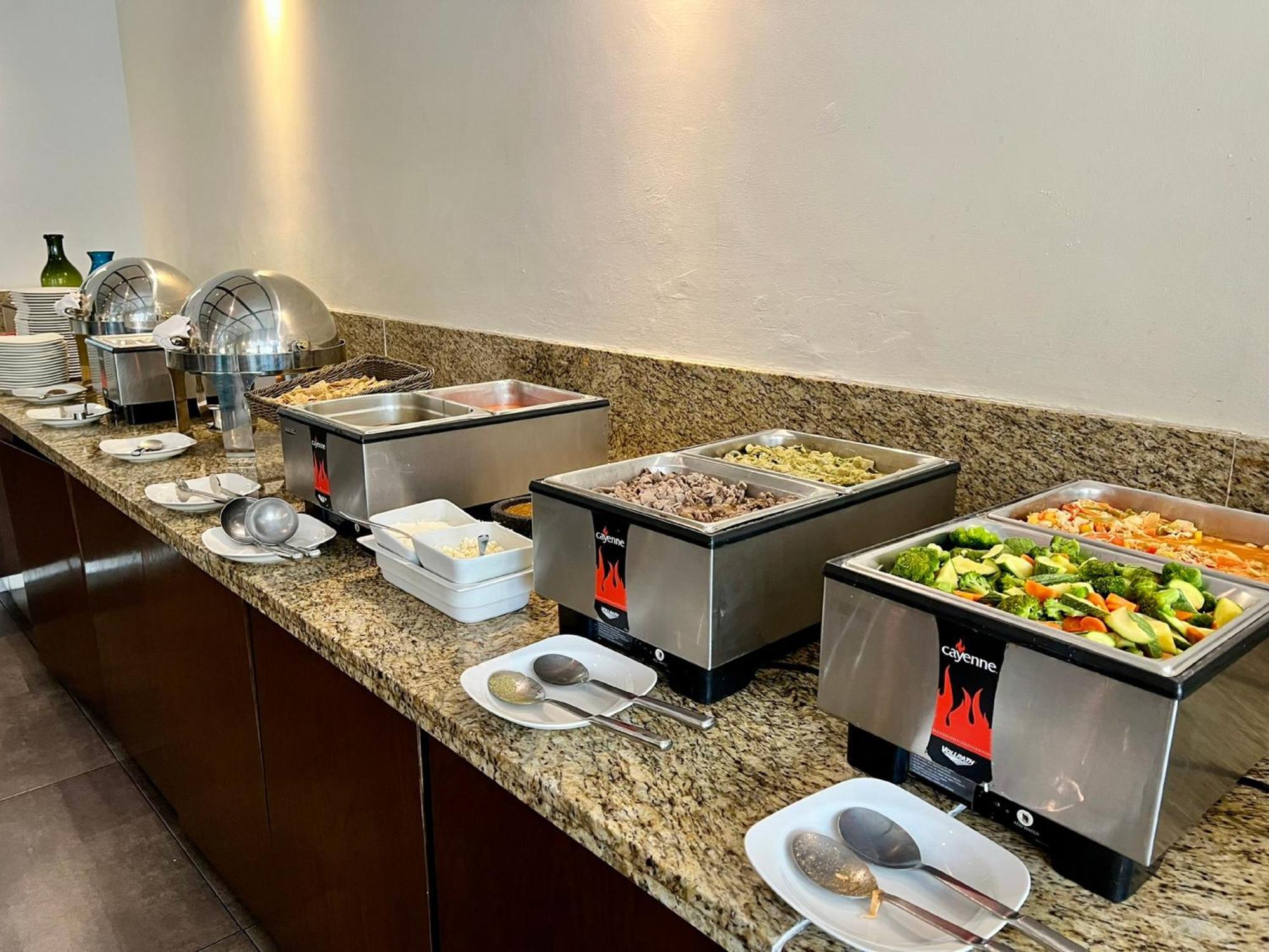 Holiday Inn Guadalajara Patria-Universidad By Ihg 사포판 외부 사진